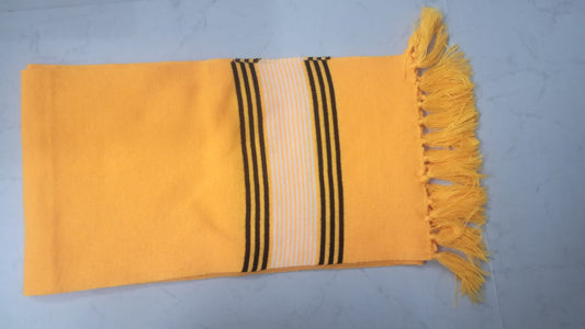 Hosiery Knitted Daffodil Muffler with Duet Design