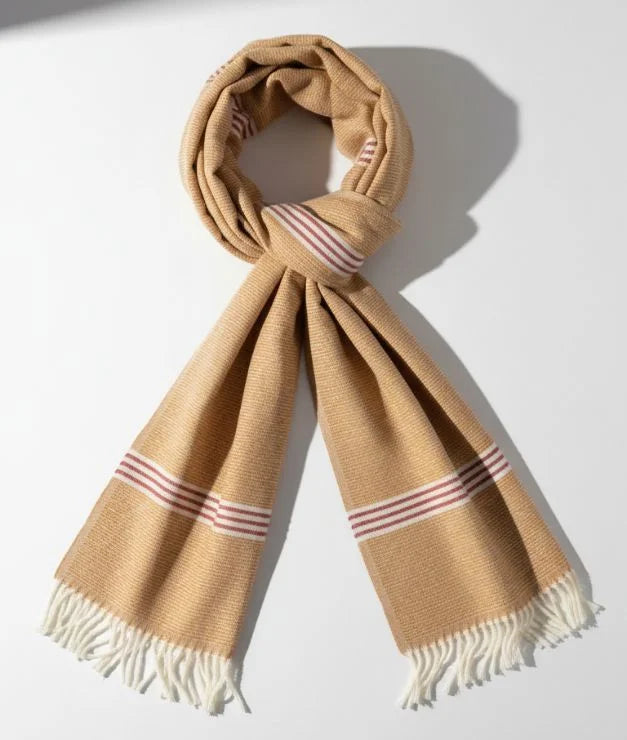 Daffodil Stole with Double Line Border