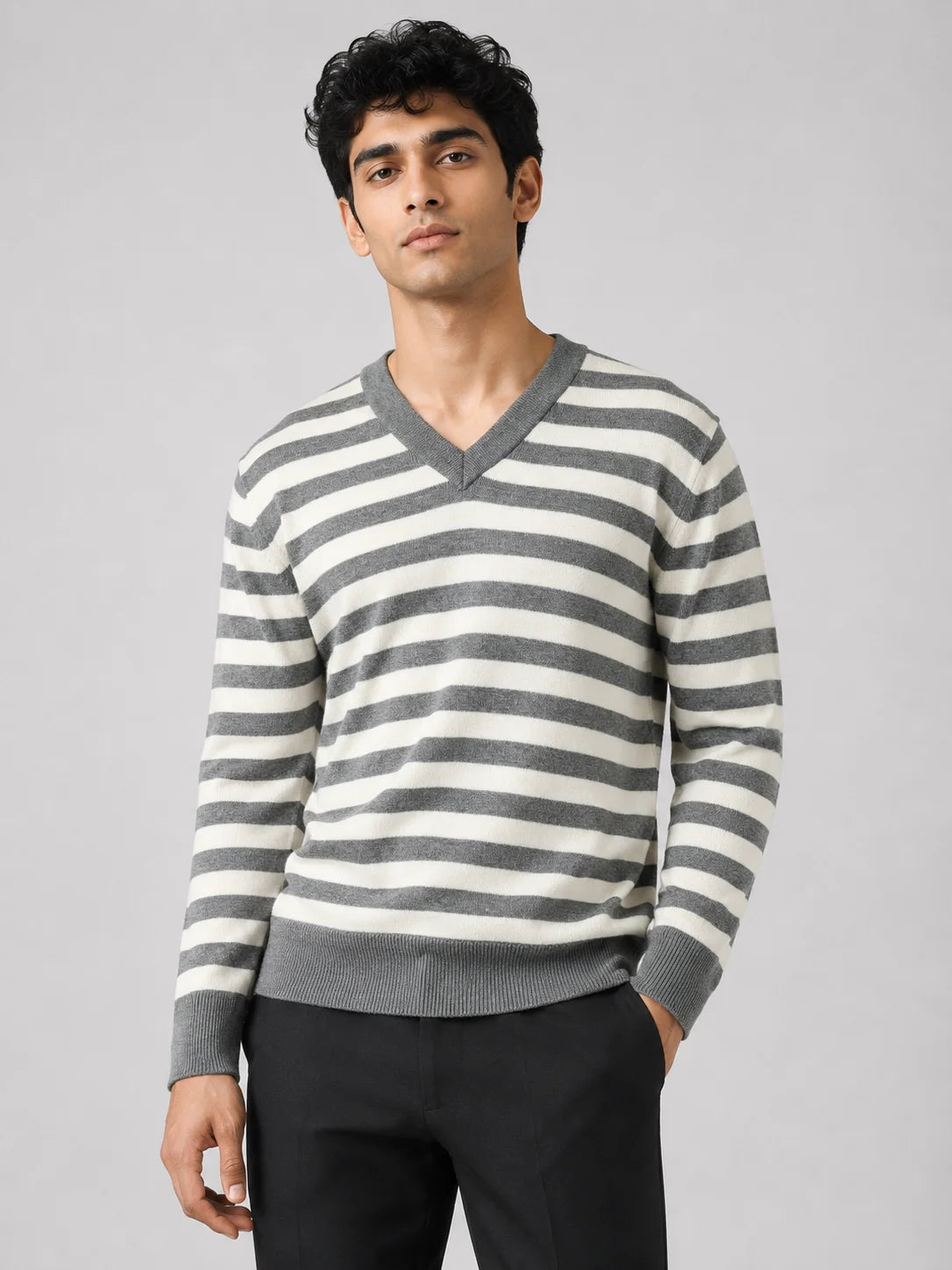 Woolen Full Sleeve Sweater with Lining Pattern