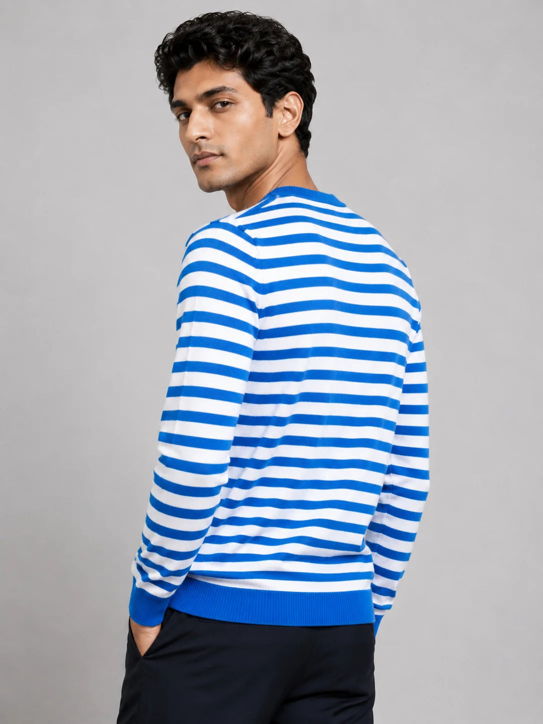Woolen Full Sleeve Sweater with Lining Pattern