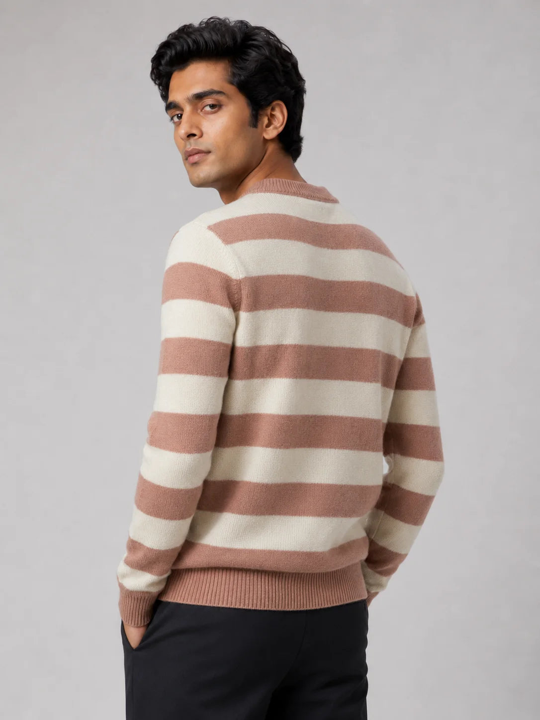 Woolen Full Sleeve Sweater with Lining Pattern
